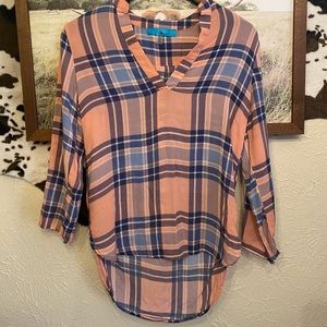 Plaid V neck blouse